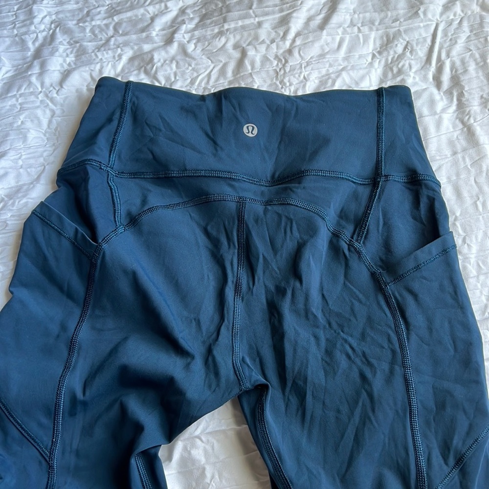 LULULEMON LEGGINGS!!